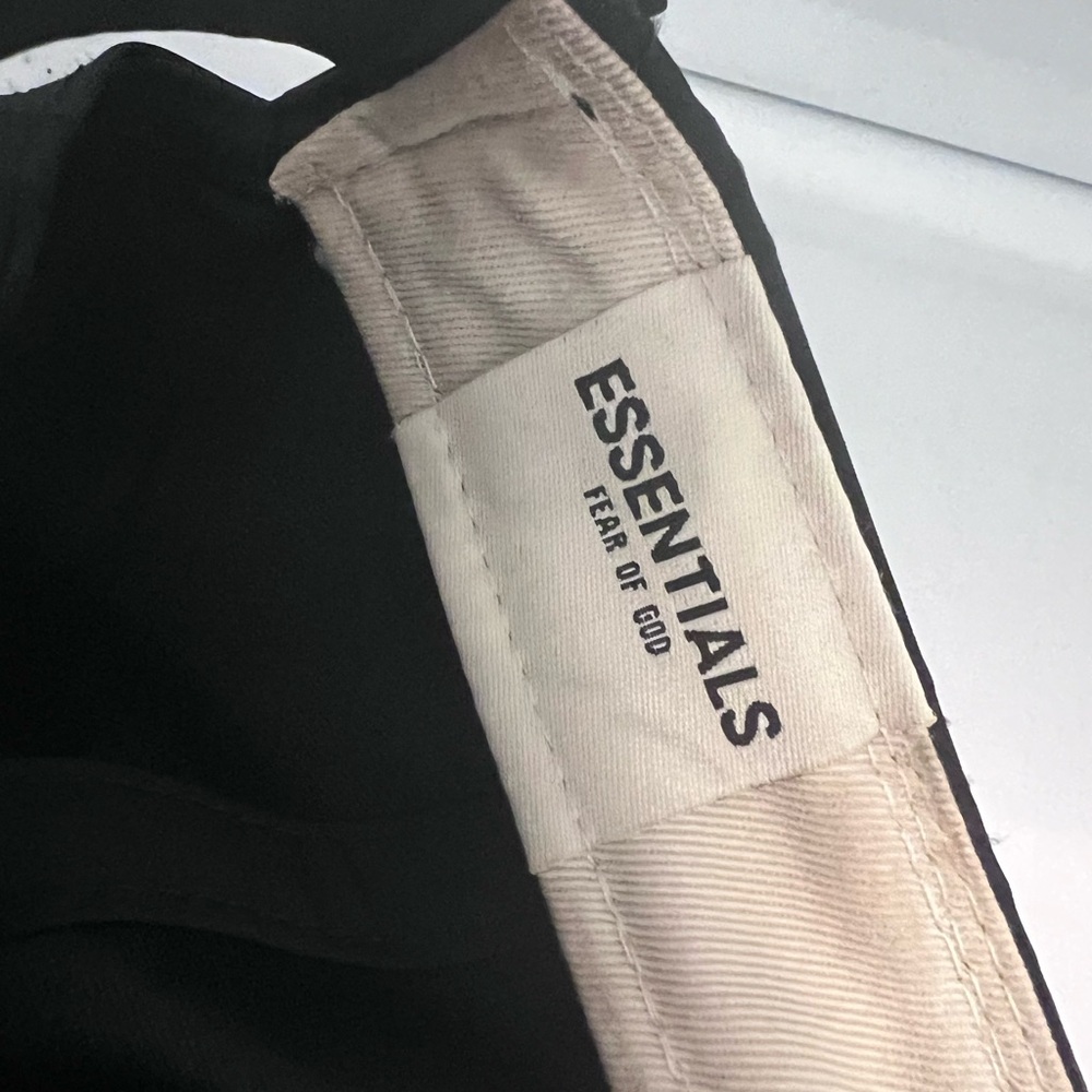 Fear of God Essentials New Era Cap - Picture 5 of 6
